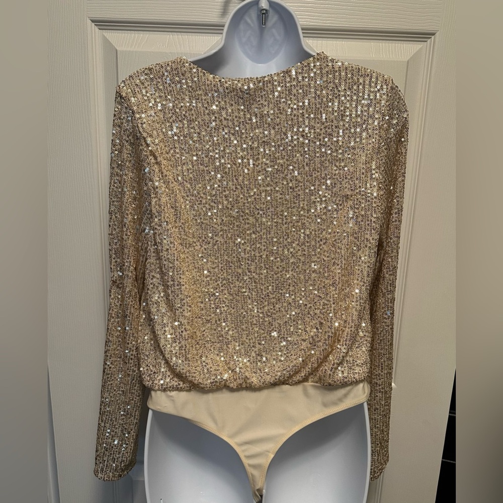 NWT Sincerely Jules sequin bodysuit size medium - Picture 4 of 11